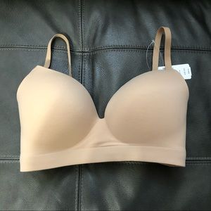 Soma Enbliss wireless bra, size 32D, soft tan, NWT with minor flaw